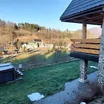 Goralskie Pod Koronami Ferienhaus *